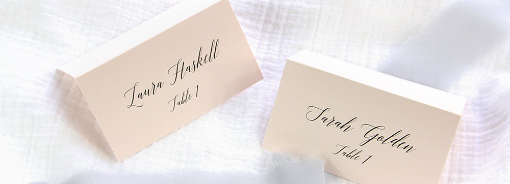 Wedding escort cards Wedding table decor. Simple and calligraphy style wedding place card