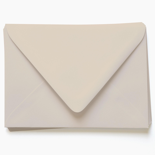 50 C5 Conqueror Laid Textured Envelopes Â½ A4 Vellum Dark Cream